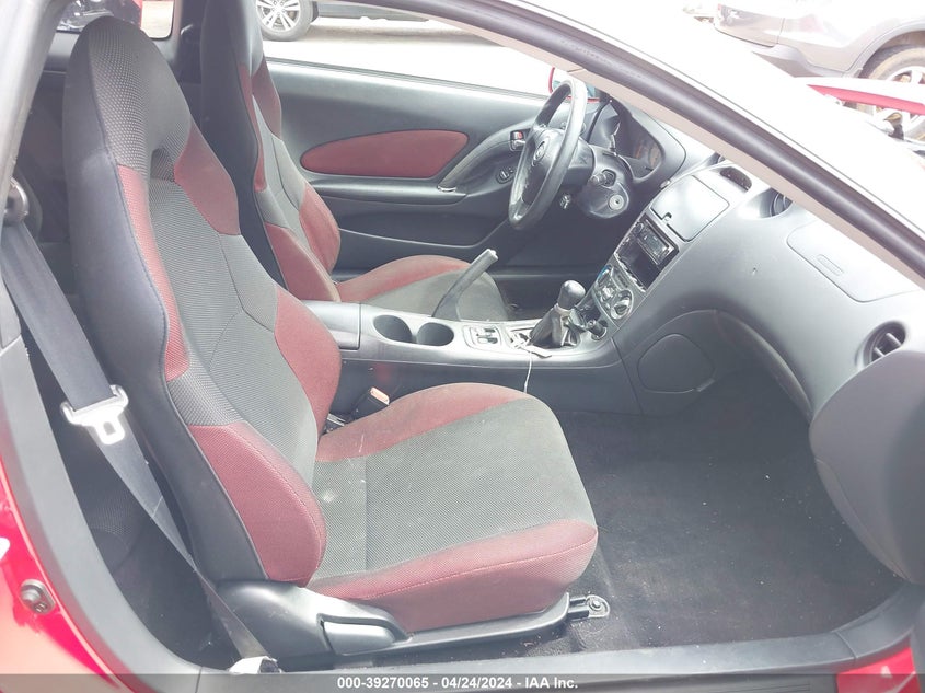 2005 Toyota Celica Gt VIN: JTDDR32T550183841 Lot: 39270065