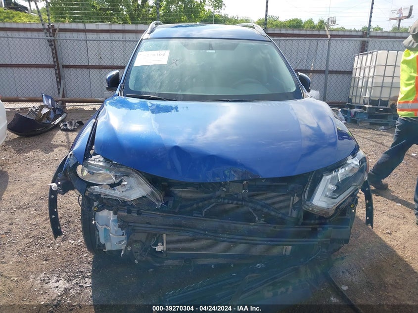 2018 NISSAN ROGUE SV - 5N1AT2MT7JC719799