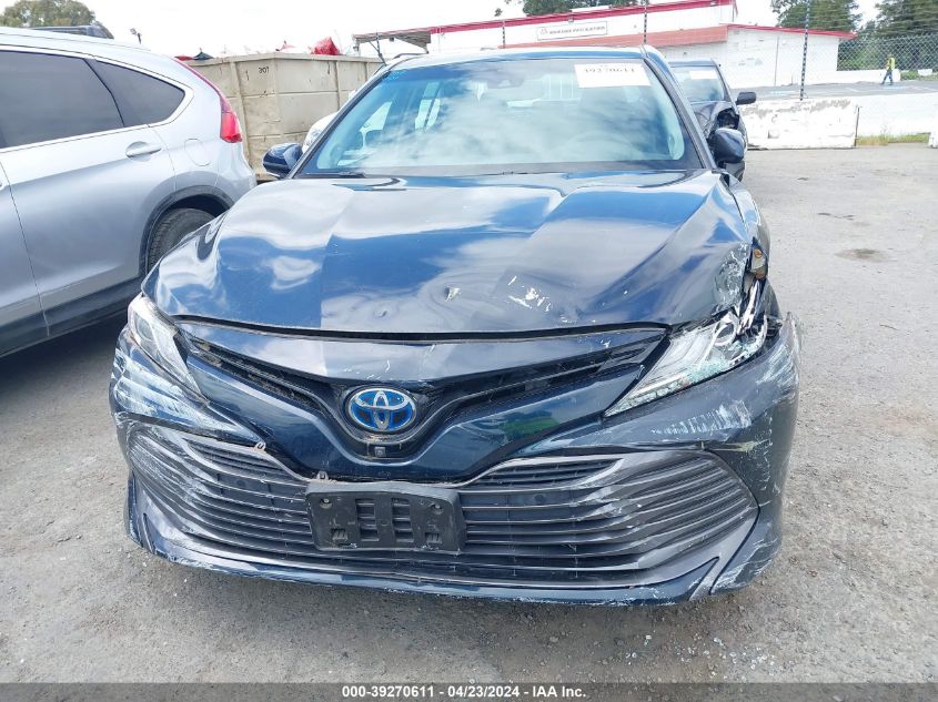 2018 Toyota Camry Hybrid Xle VIN: 4T1B21HK1JU510121 Lot: 39270611