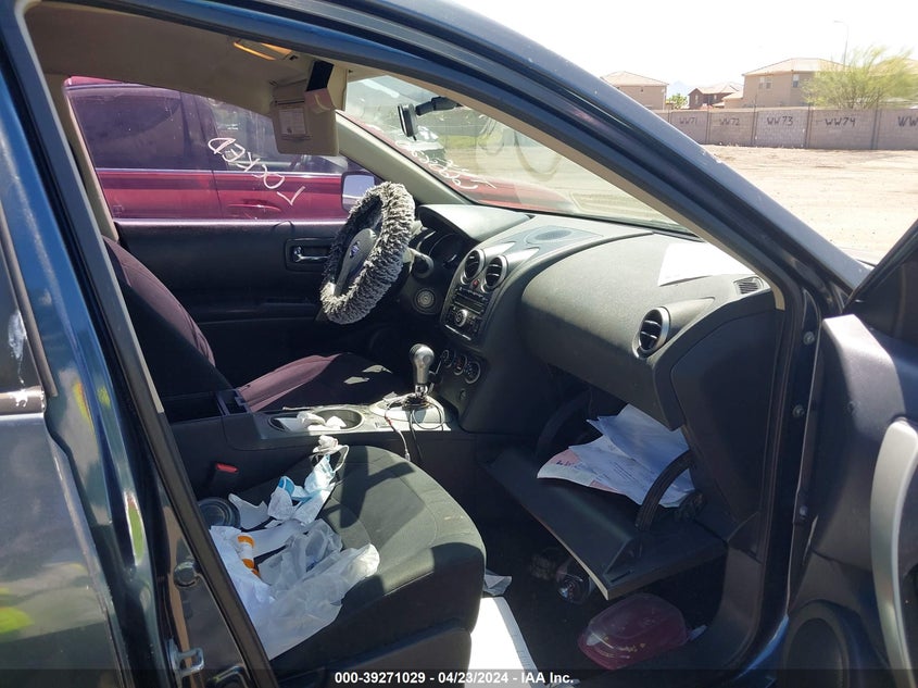 2013 NISSAN ROGUE S - JN8AS5MV3DW660820