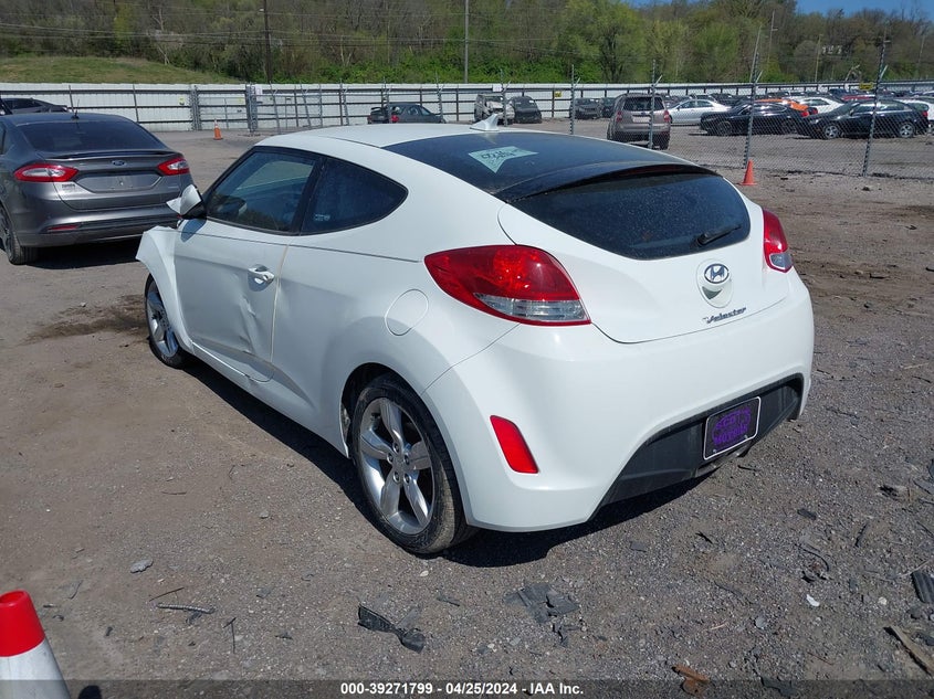 2012 Hyundai Veloster Base W/Gray VIN: KMHTC6AD3CU035858 Lot: 39271799