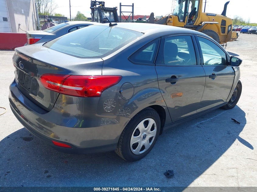 VIN 1FADP3E28JL318575 2018 FORD FOCUS S