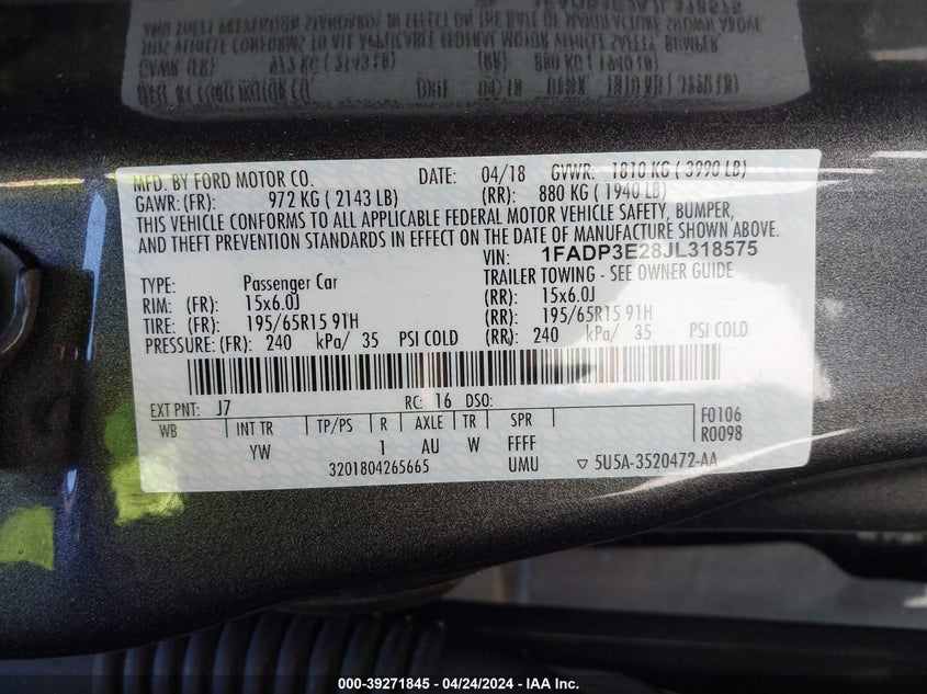 VIN 1FADP3E28JL318575 2018 FORD FOCUS S