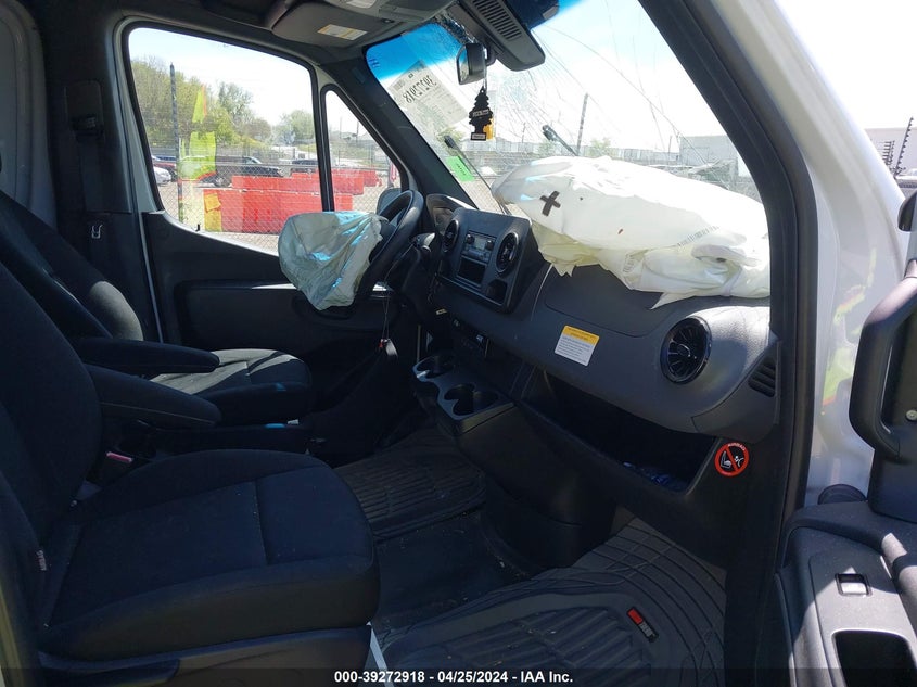 2021 Mercedes-Benz Sprinter 2500 High Roof I4 VIN: W1Y40CHY7MT060905 Lot: 39272918