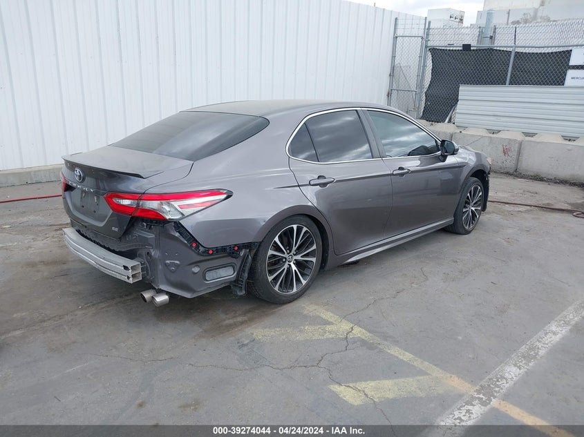 2018 TOYOTA CAMRY SE - 4T1B11HK6JU623498