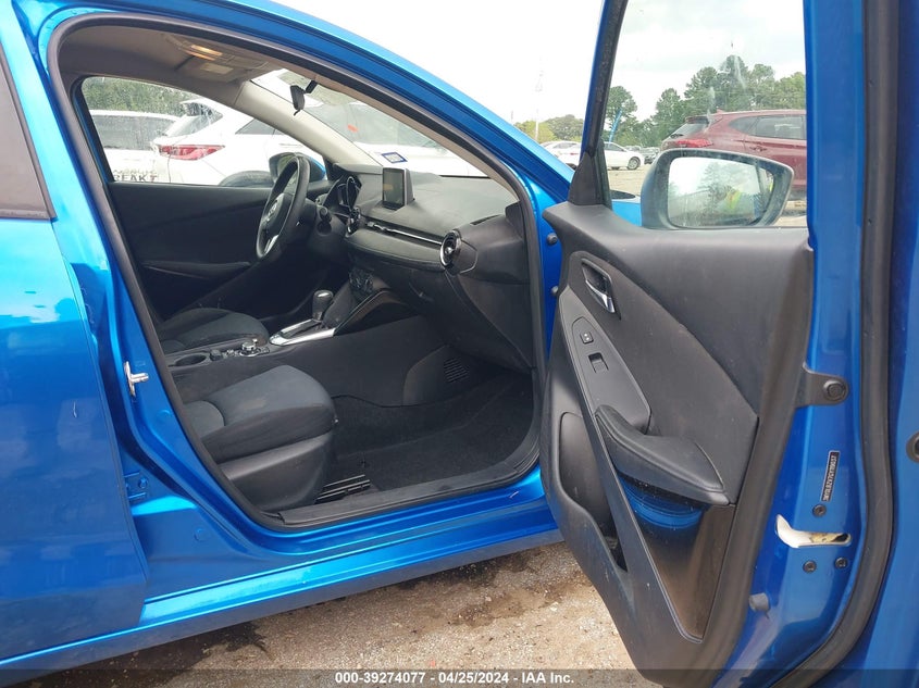 2016 Scion Ia VIN: 3MYDLBZV7GY119037 Lot: 39274077