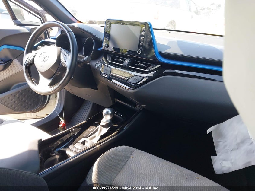 2019 Toyota C-Hr Xle VIN: NMTKHMBX6KR092894 Lot: 39274519