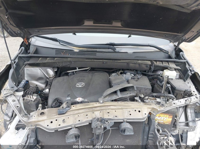 2017 TOYOTA HIGHLANDER SE - 5TDJZRFHXHS469732