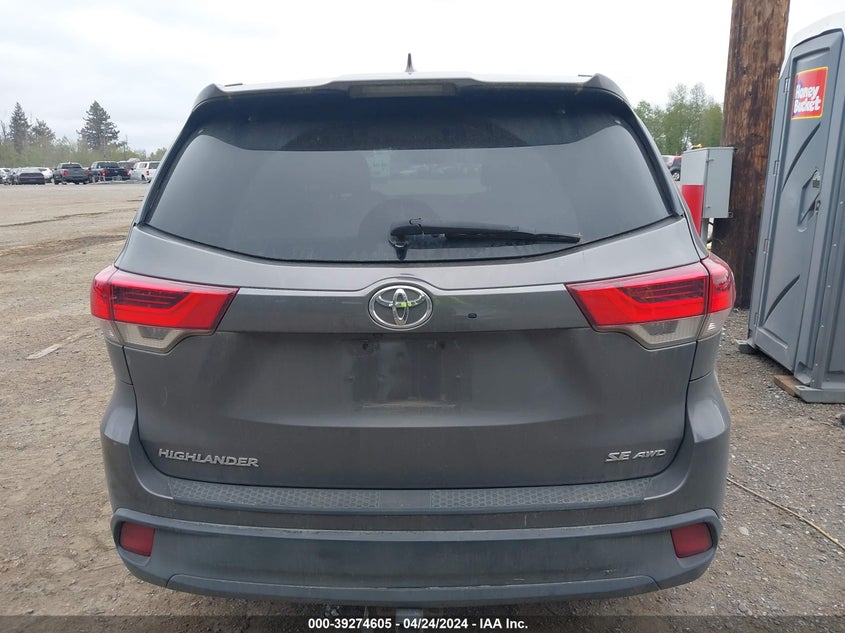 2017 TOYOTA HIGHLANDER SE - 5TDJZRFHXHS469732