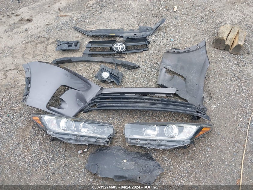 2017 TOYOTA HIGHLANDER SE - 5TDJZRFHXHS469732