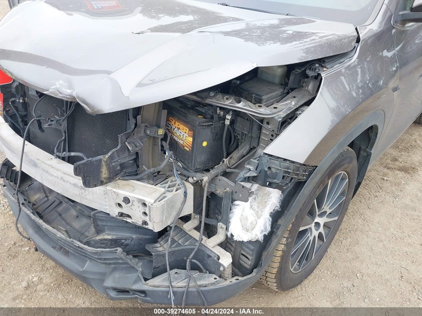 2017 TOYOTA HIGHLANDER SE - 5TDJZRFHXHS469732