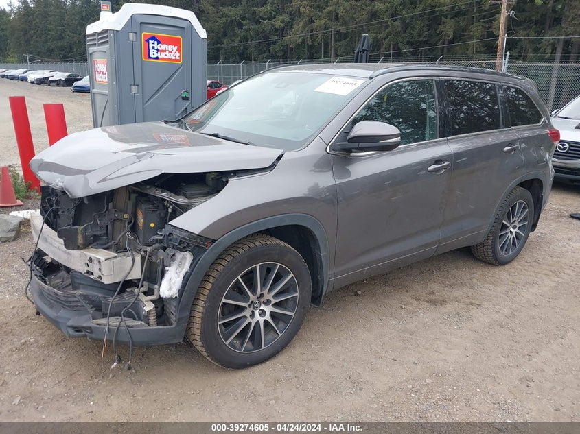 2017 TOYOTA HIGHLANDER SE - 5TDJZRFHXHS469732