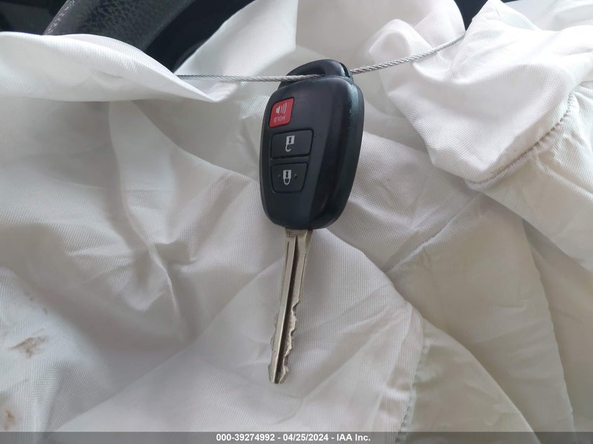 2016 TOYOTA RAV4 - JTMCSREV3CJ092093