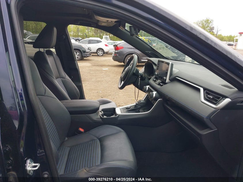 VIN 2T3EWRFV7KW028212 2019 TOYOTA RAV4 HYBRID XSE