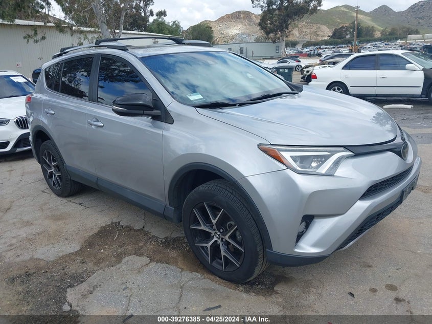 TOYOTA RAV4 SE 2018