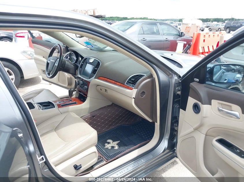 2011 Chrysler 300C VIN: 2C3CA6CTXBH522835 Lot: 39276462