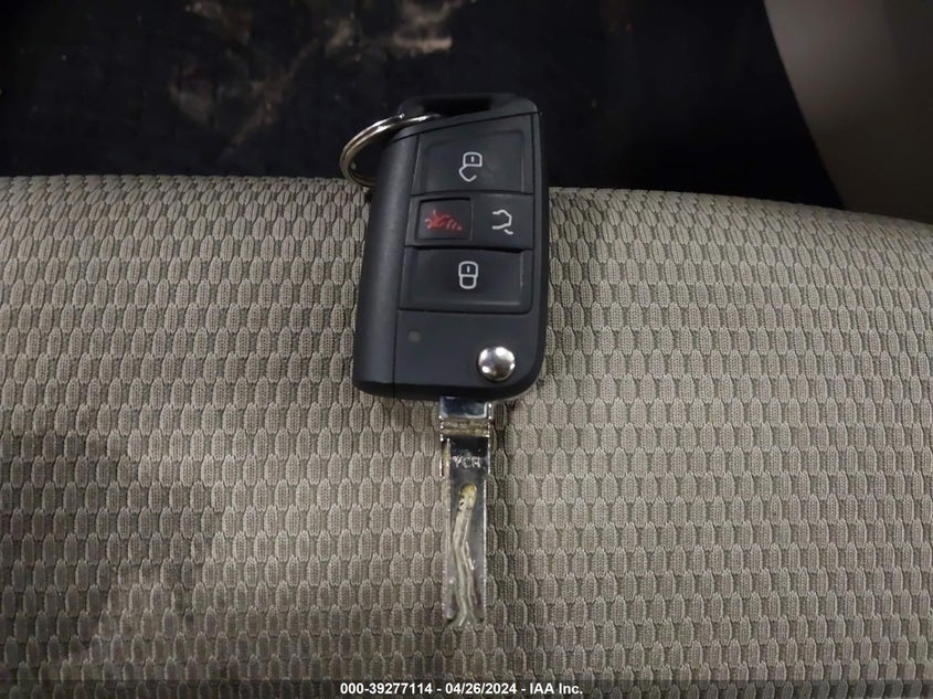 2018 VOLKSWAGEN GOLF SPORTWAGEN TSI S - 3VW217AU2JM765643