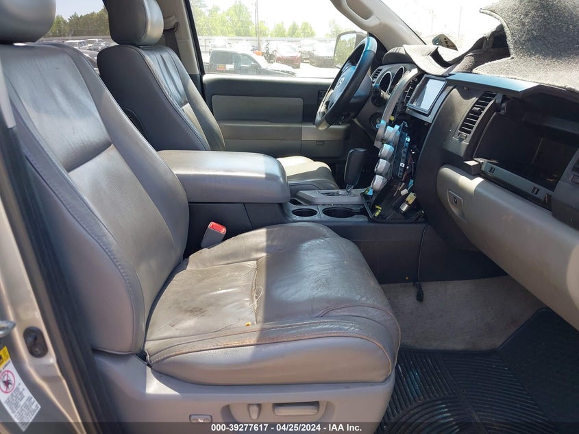 2008 Toyota Sequoia Sr5 5.7L V8 VIN: 5TDBY64A38S004088 Lot: 39277617