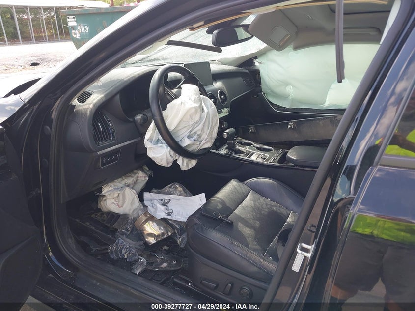 2018 Kia Stinger Premium VIN: KNAE25LAXJ6012444 Lot: 39277727