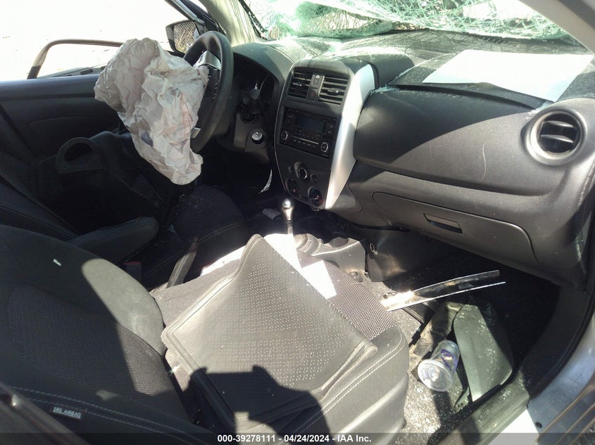 2017 NISSAN VERSA 1.6 SV - 3N1CN7AP5HK441522