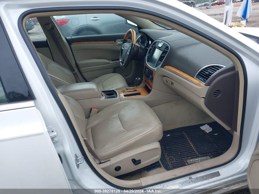 2014 Chrysler 300C VIN: 2C3CCAET5EH143126 Lot: 39278125