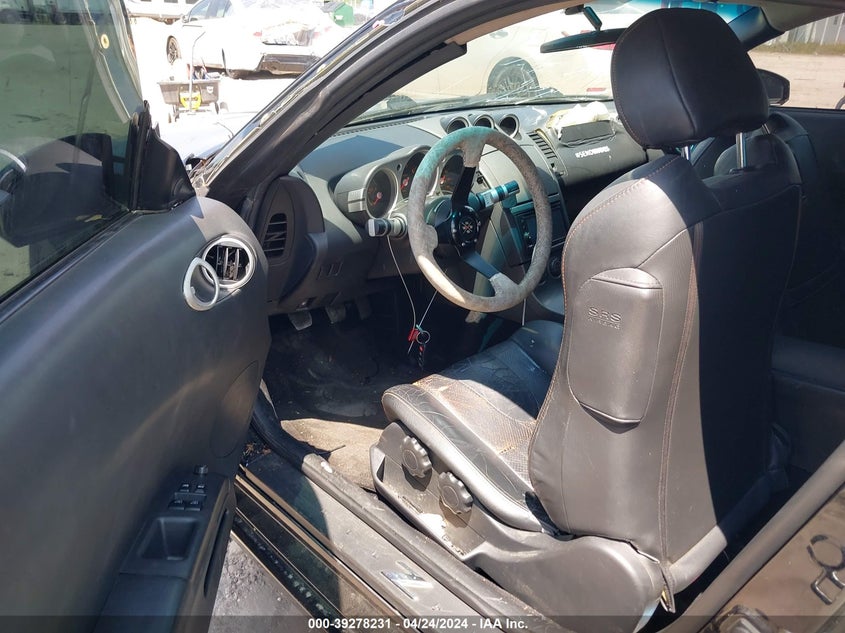 2003 Nissan 350Z VIN: JN1AZ34D93T108924 Lot: 39278231