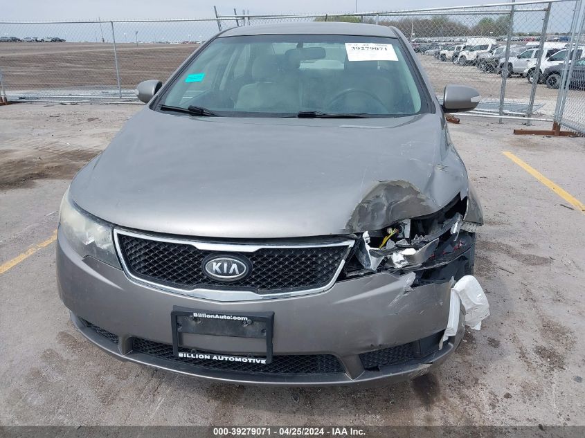 2010 Kia Forte Ex VIN: KNAFU4A24A5272493 Lot: 39279071