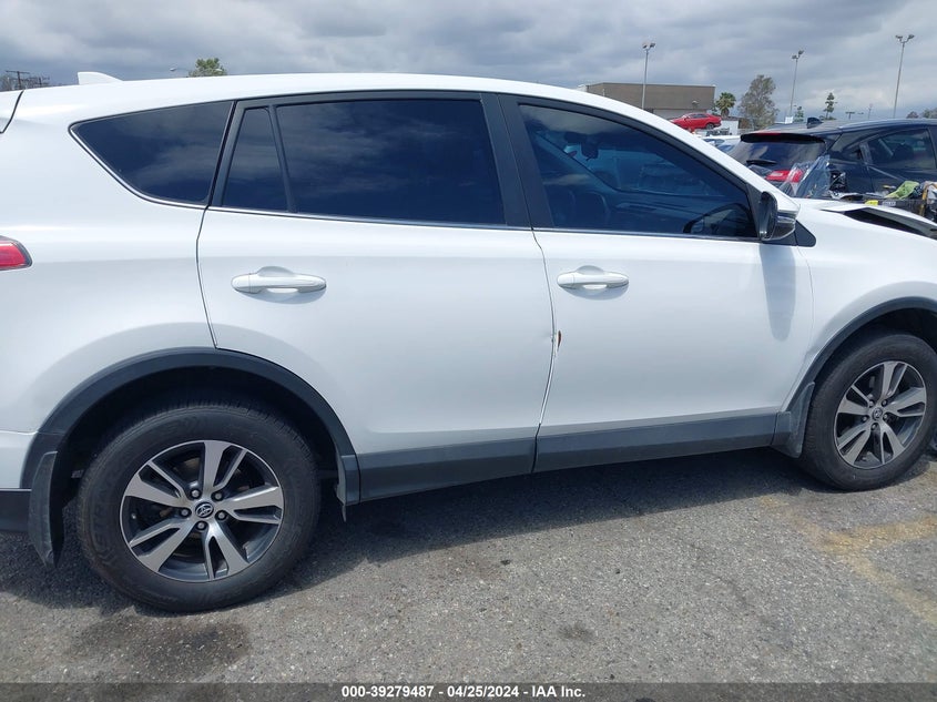 2018 TOYOTA RAV4 XLE - 2T3WFREV8JW514158