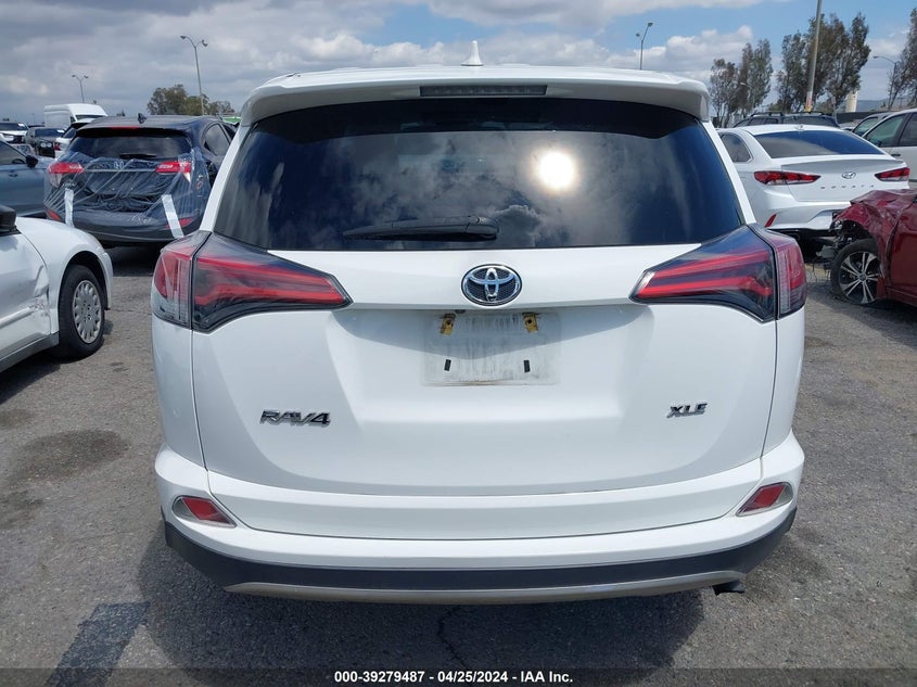 2018 TOYOTA RAV4 XLE - 2T3WFREV8JW514158