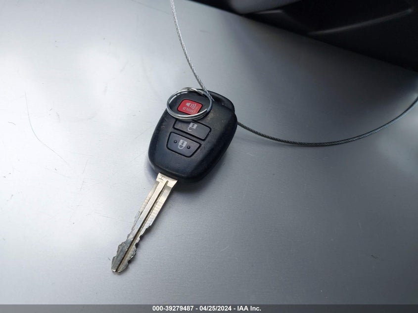 2018 TOYOTA RAV4 XLE - 2T3WFREV8JW514158