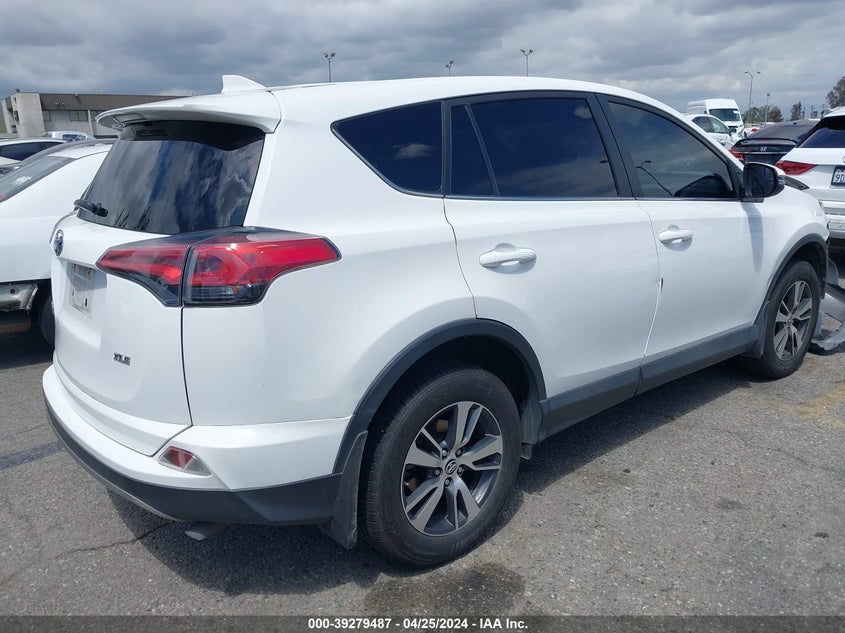 2018 TOYOTA RAV4 XLE - 2T3WFREV8JW514158