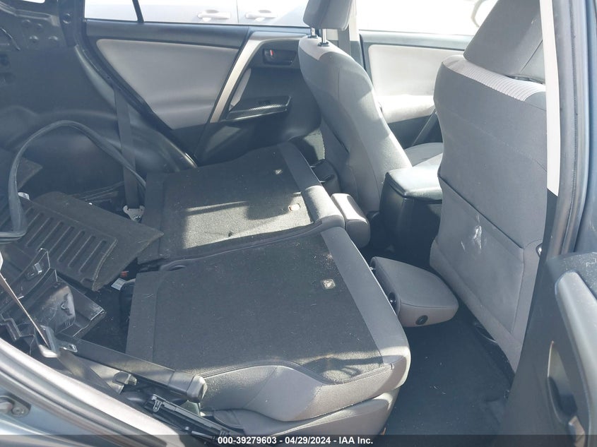 2014 TOYOTA RAV4 LE - JTMZFREVXED033666