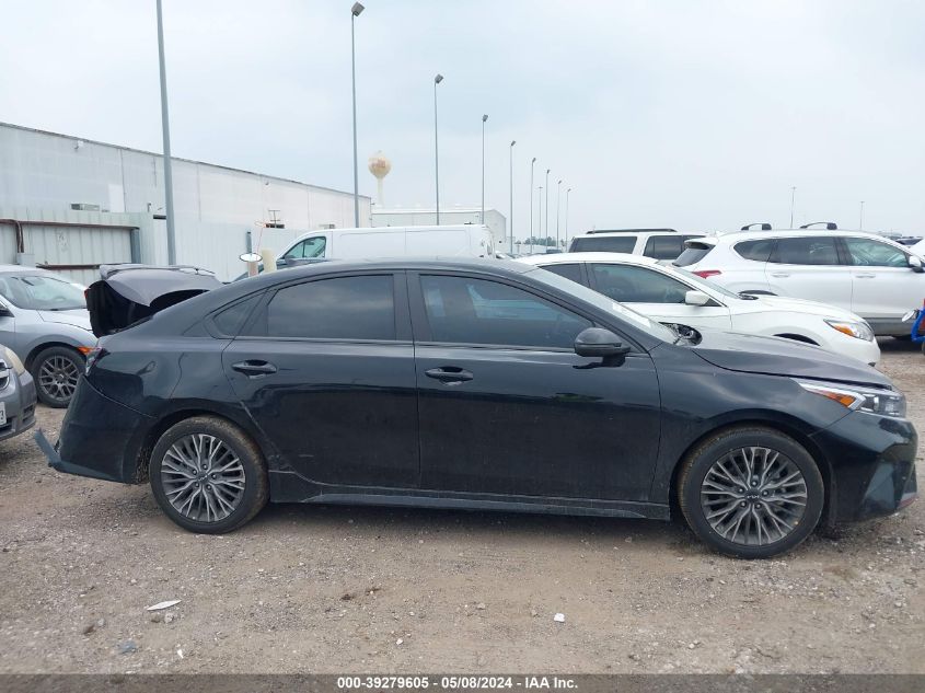 2023 Kia Forte Gt-Line VIN: 3KPF54AD6PE639750 Lot: 39279605