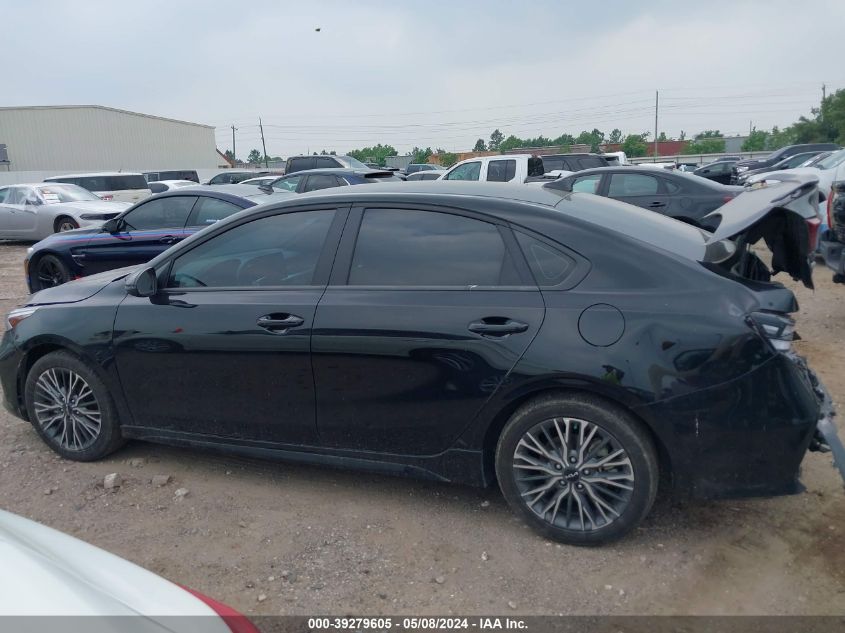 2023 Kia Forte Gt-Line VIN: 3KPF54AD6PE639750 Lot: 39279605