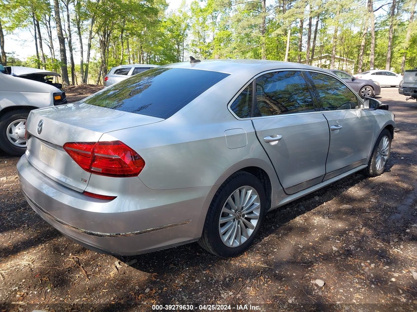 2016 VOLKSWAGEN PASSAT SE - 1VWBT7A33GC059471