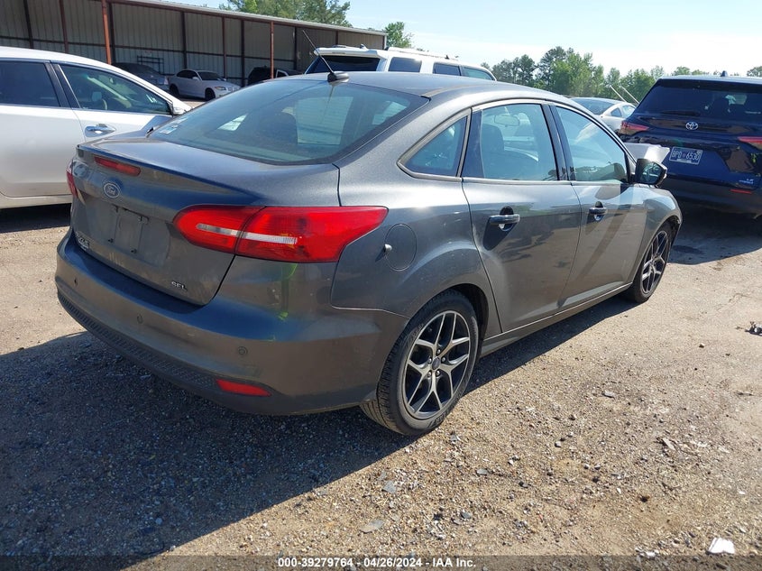 VIN 1FADP3H27JL319311 2018 FORD FOCUS SEL