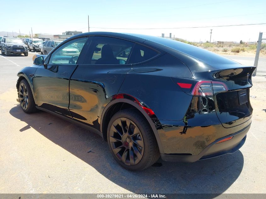 2024 Tesla Model Y Rwd VIN: 7SAYGDED2RF016333 Lot: 39279821