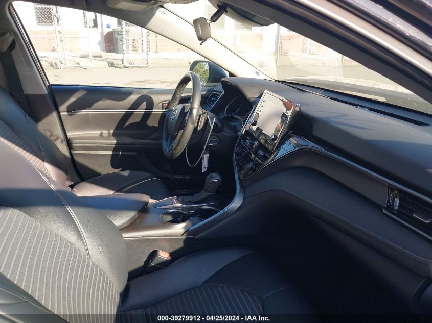 2022 TOYOTA CAMRY SE/SE NIGHT SHADE - 4T1G11AK0NU696632