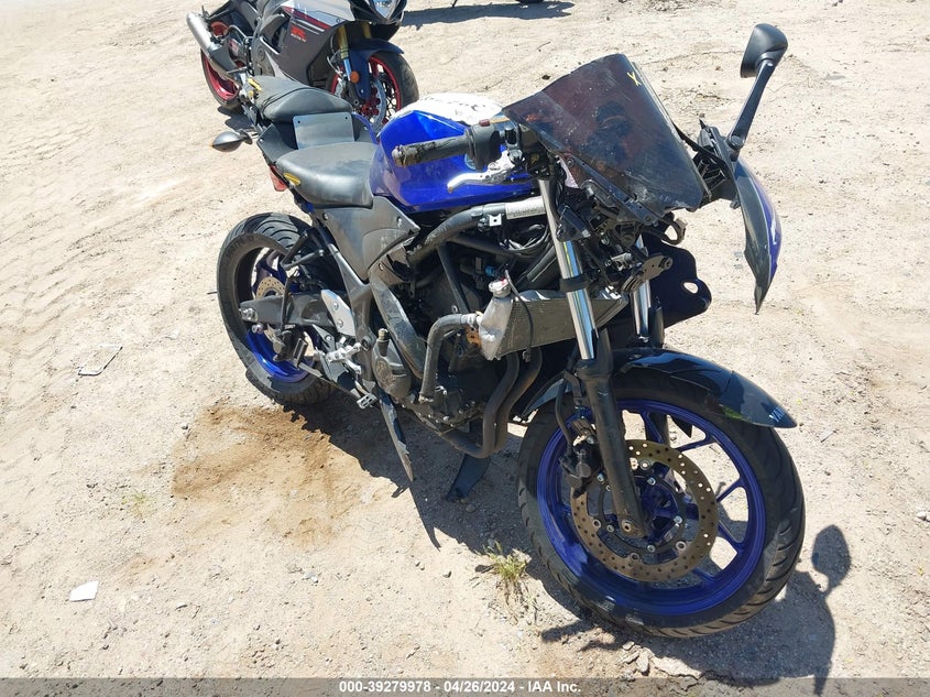 MH3RH06Y0JK018373 2018 YAMAHA YZF photo no. 1