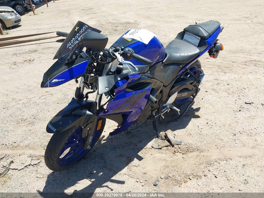 MH3RH06Y0JK018373 2018 YAMAHA YZF photo no. 2