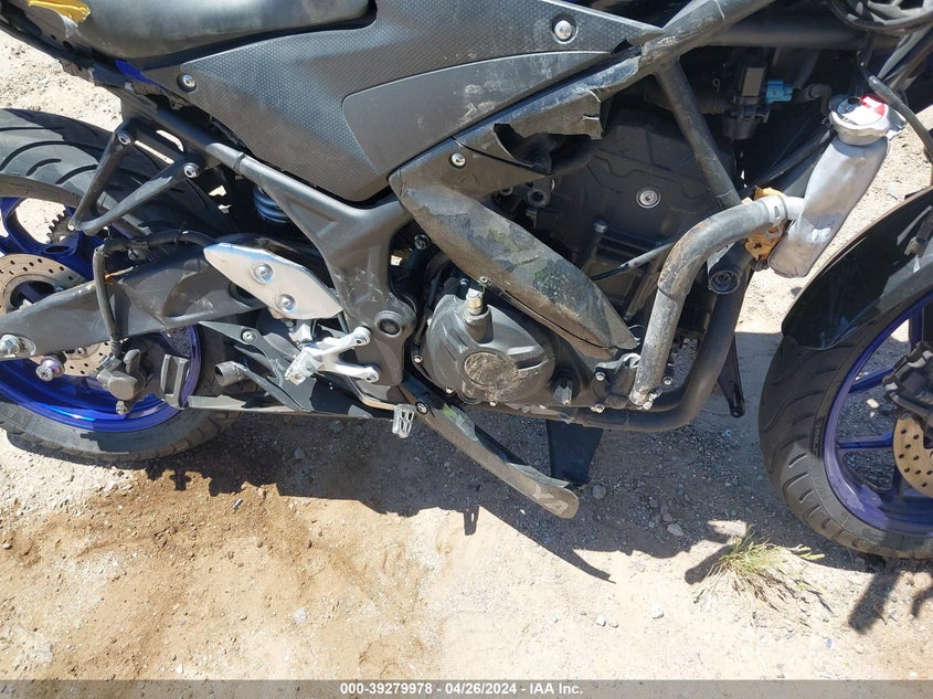 MH3RH06Y0JK018373 2018 YAMAHA YZF photo no. 8