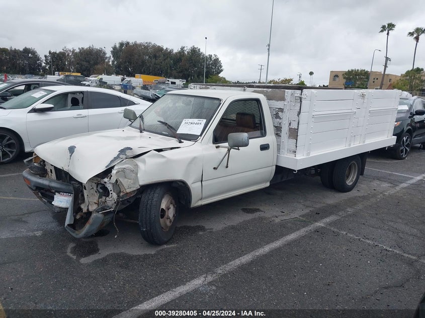 1989 Toyota Pickup Cab Chassis Super Long Wb VIN: JT5VN82N6K0010450 Lot: 39280405