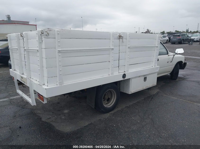 1989 Toyota Pickup Cab Chassis Super Long Wb VIN: JT5VN82N6K0010450 Lot: 39280405