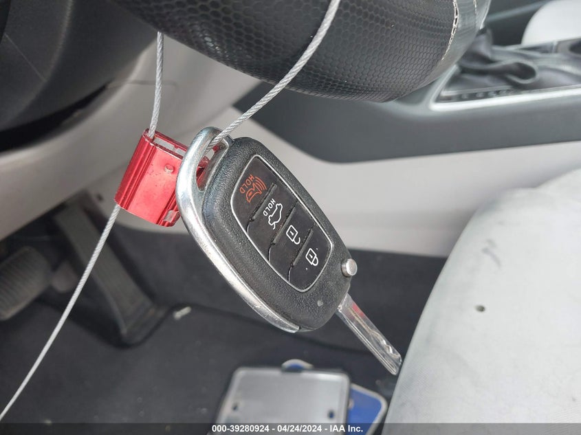 VIN 5NPE24AF5JH655656 2018 HYUNDAI SONATA SE