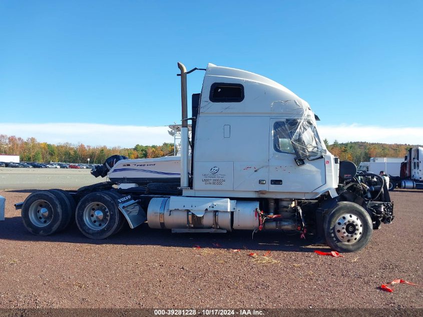 2015 Volvo Vn Vnl VIN: 4V4NC9EH8FN909295 Lot: 39281228