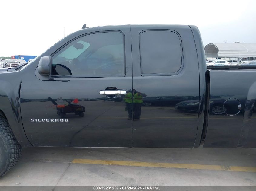 2011 Chevrolet Silverado 1500 Lt VIN: 1GCRCSE06BZ257553 Lot: 39281259