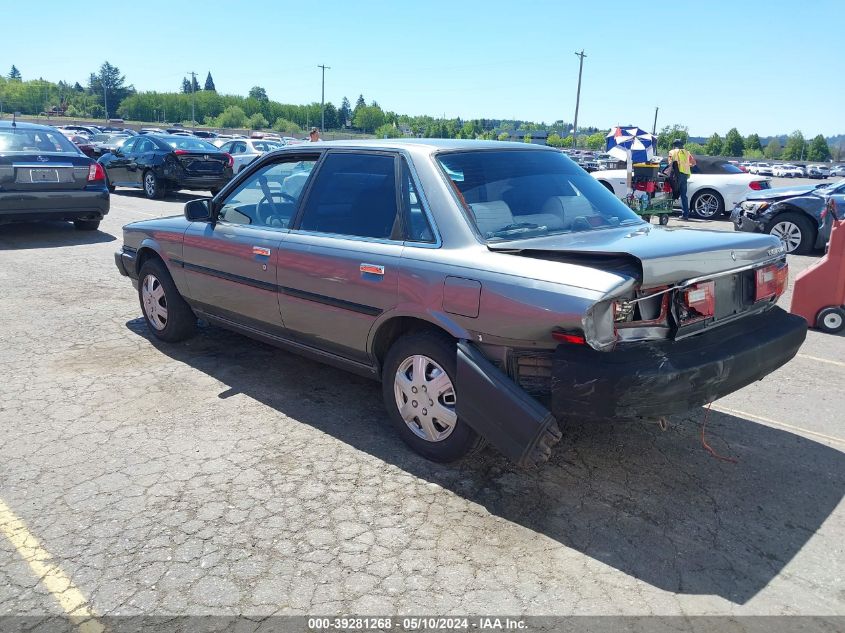 1987 Toyota Camry Dlx VIN: JT2SV21E2H3020916 Lot: 39281268