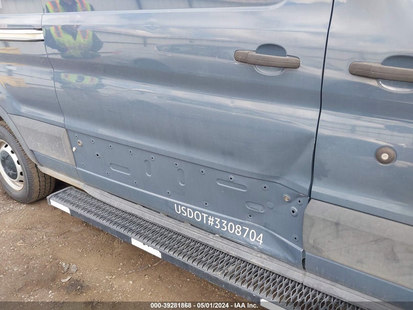 VIN 1FTYR3XM2KKA97437 2019 FORD TRANSIT-250