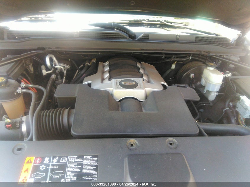 2019 CADILLAC ESCALADE ESV LUXURY - 1GYS4HKJ1KR357360