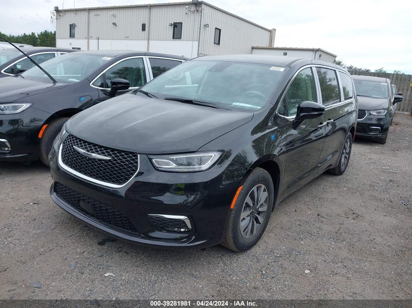 2024 CHRYSLER PACIFICA HYBRID SELECT 2C4RC1S73RR153201